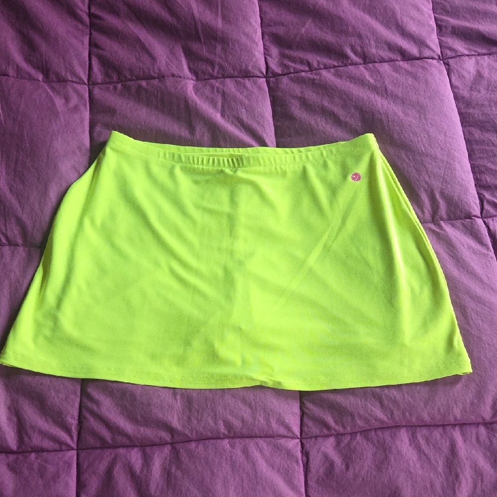 VOGO Athletica Bright Neon Yellow / Lime Green Skort Medium